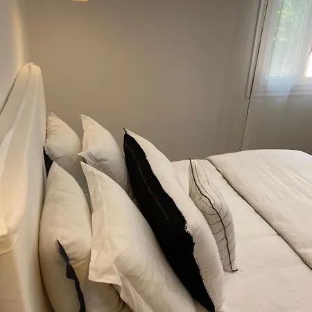 Petit Paradis A Avec Vue Wifi Et Clim * 滨海萨纳里