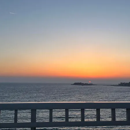 Petit Paradis A Avec Vue Wifi Et Clim 公寓